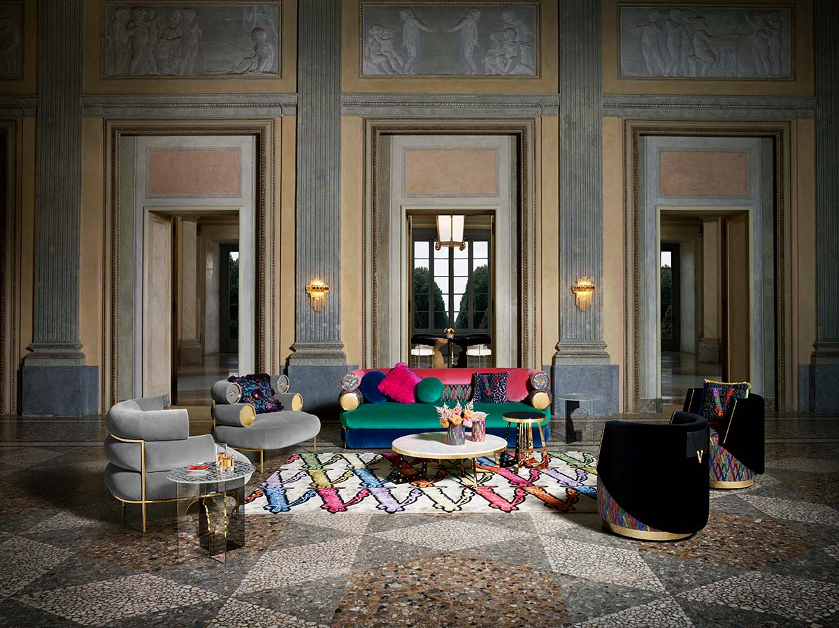 At Home With Versace Best Stories Of Design Slider En Ifdm