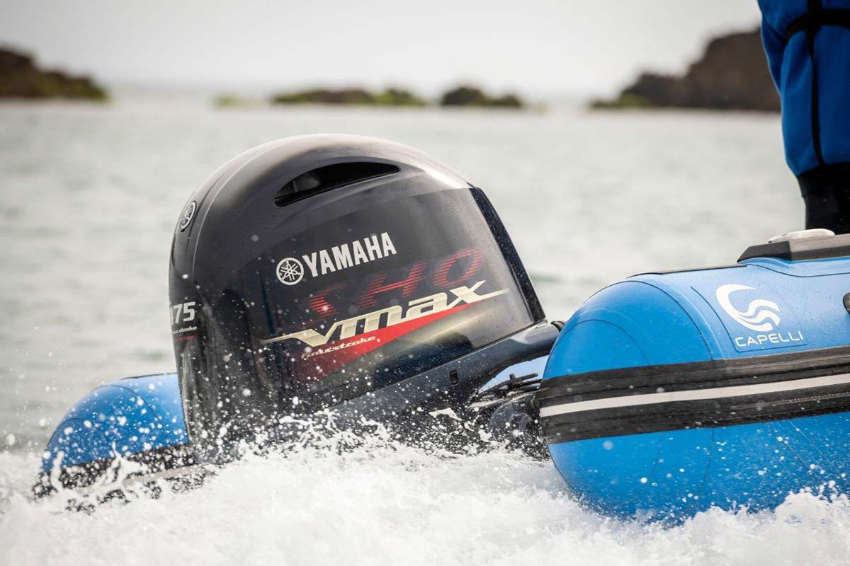 V MAX SHO by Yamaha Marine Italia