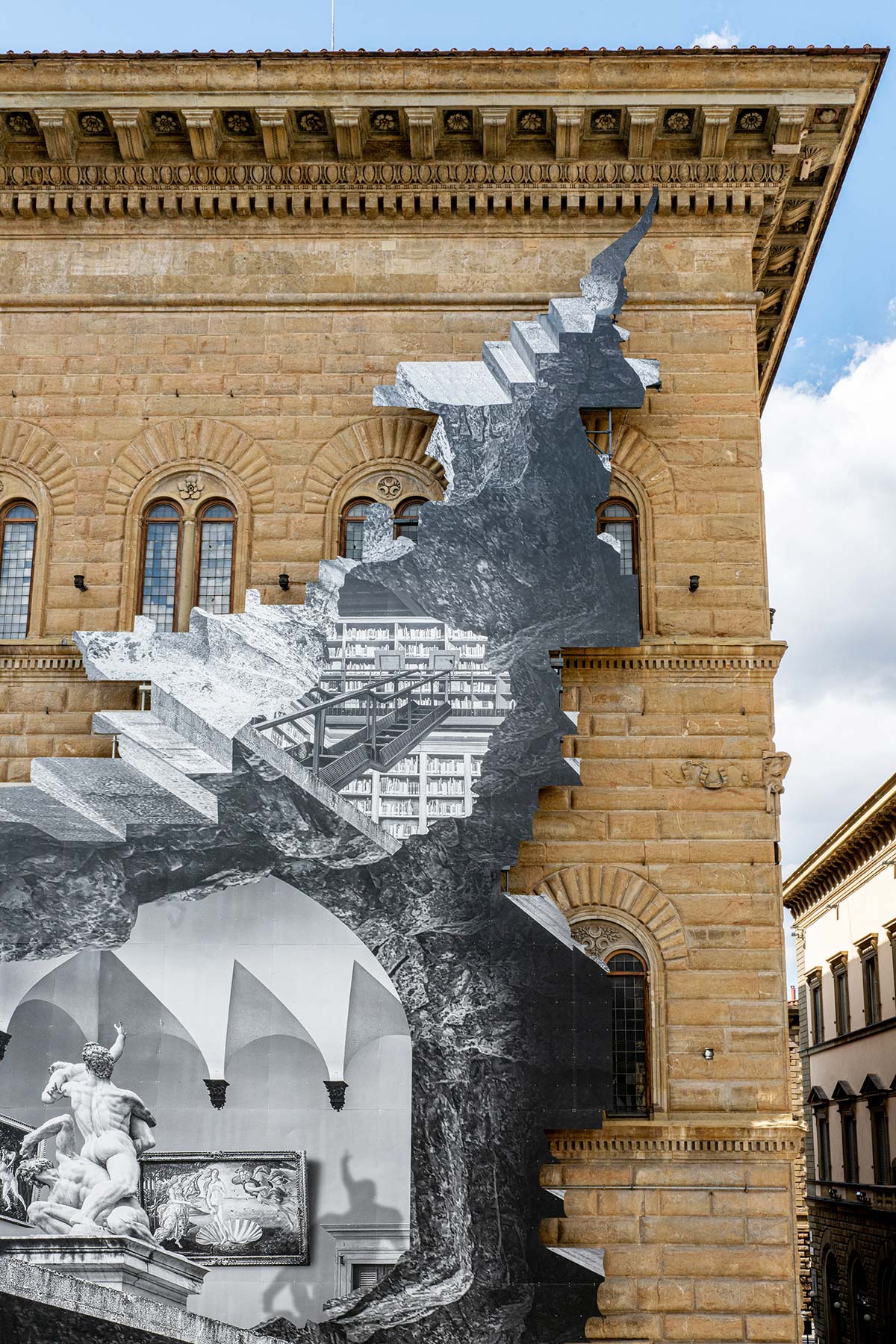 La Ferita, Palazzo Strozzi, Florence, Italy - Photo © Ela Bialkowska, OKNOstudio