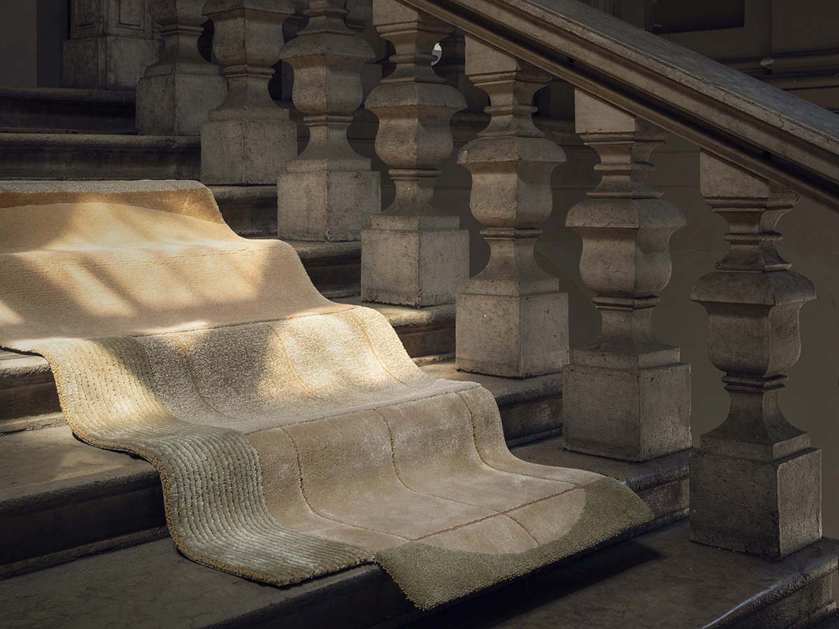 Polvere, Hand Made by Carpet Edition, Design Giulia Ferraris - Photo © Mattia Aquila