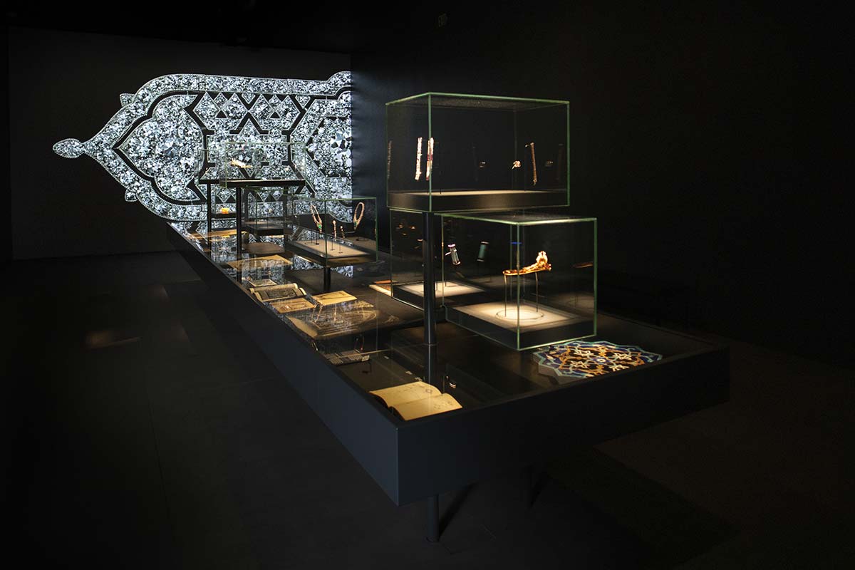 Cartier and Islamic Art: In Search of Modernity at the Dallas Museum of Art. Courtesy of Dallas Museum of Art. Photo by John Smith