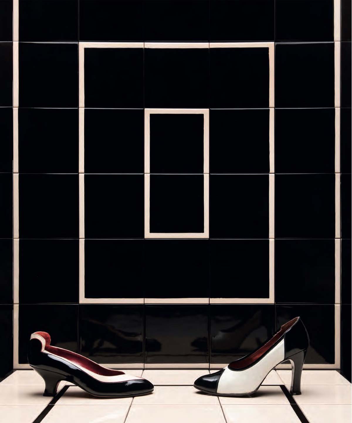 Yves Saint Laurent – Formes, Paris - Photo © Thibaut Voisin