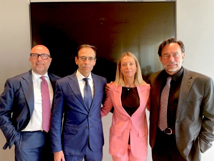 EF Group & Giordano Allestimenti – Giorgio Falzone (co-CEO EF Group), Domenico Giordano, Cristina Bergese (co-CEO EF Group), Giuseppe Giordano