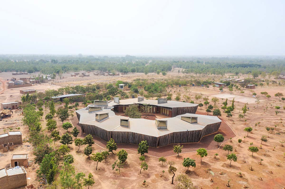 Lycée Schorge Secondary School by Diédébo Francis Kéré - Koudougou, Burkina Faso, 2016 - Photo © courtesy of Diédébo Francis Kéré