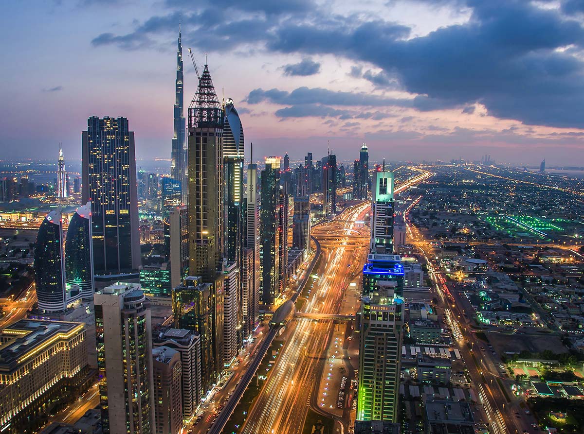 Sheikh Zayed Road, Dubai - Photo © Marianna Ianovska