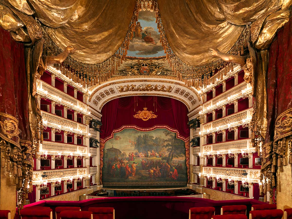 Teatro di San Carlo - Photo © Luciano Romano